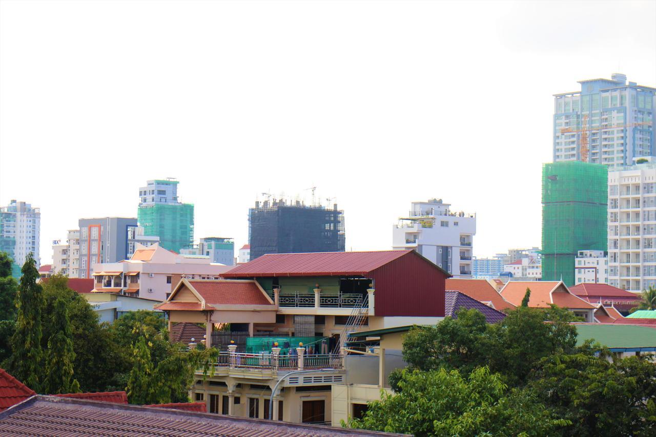 De Ninth Boutique Hotel & Spa Phnom Penh Exterior photo
