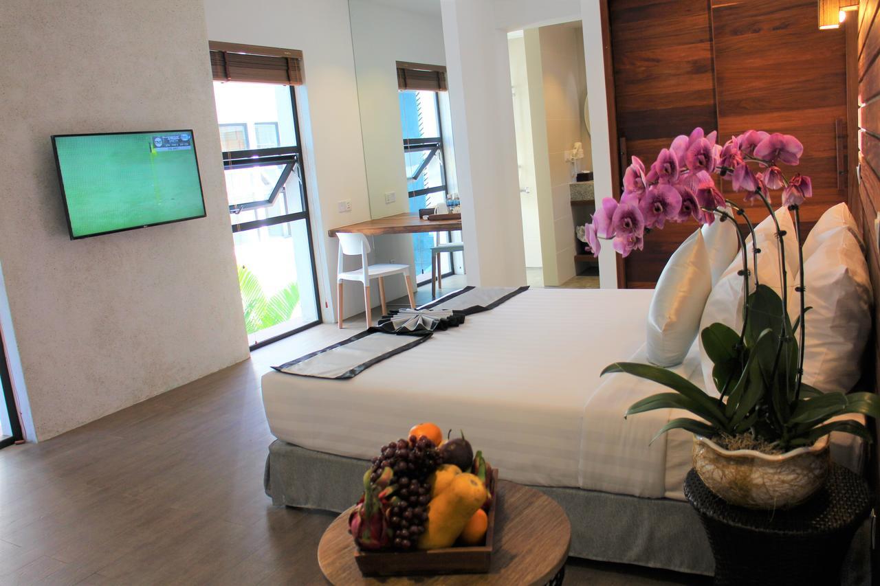 De Ninth Boutique Hotel & Spa Phnom Penh Exterior photo