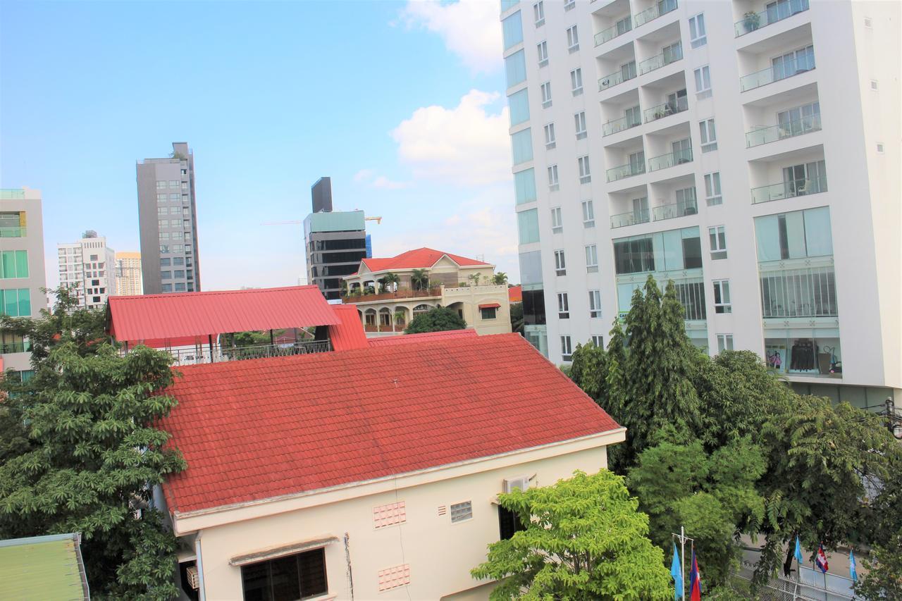De Ninth Boutique Hotel & Spa Phnom Penh Exterior photo