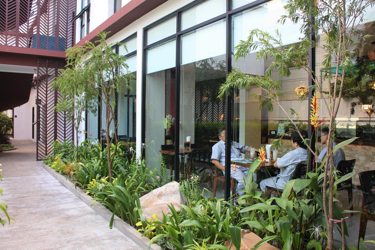 De Ninth Boutique Hotel & Spa Phnom Penh Exterior photo