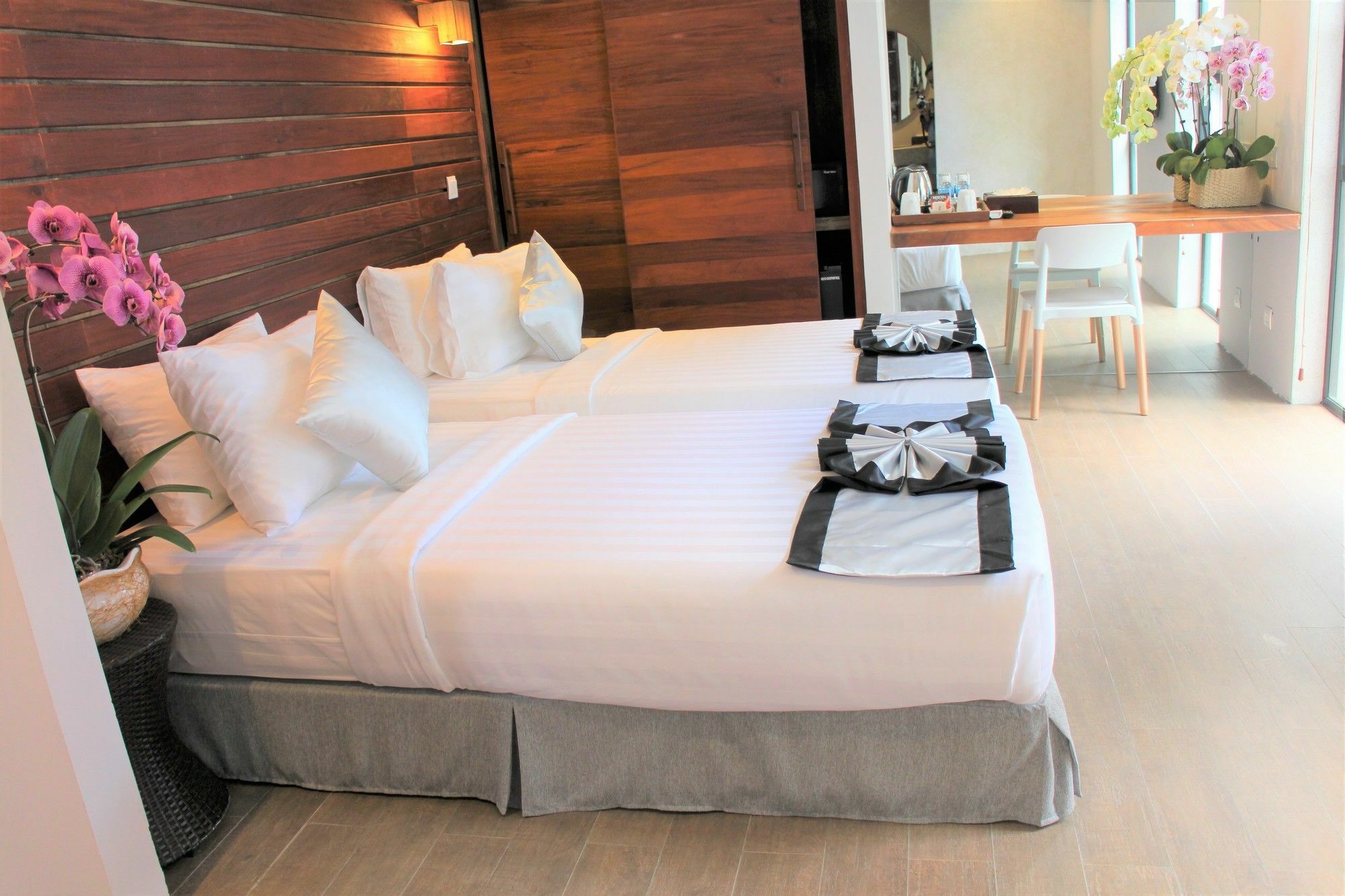 De Ninth Boutique Hotel & Spa Phnom Penh Exterior photo